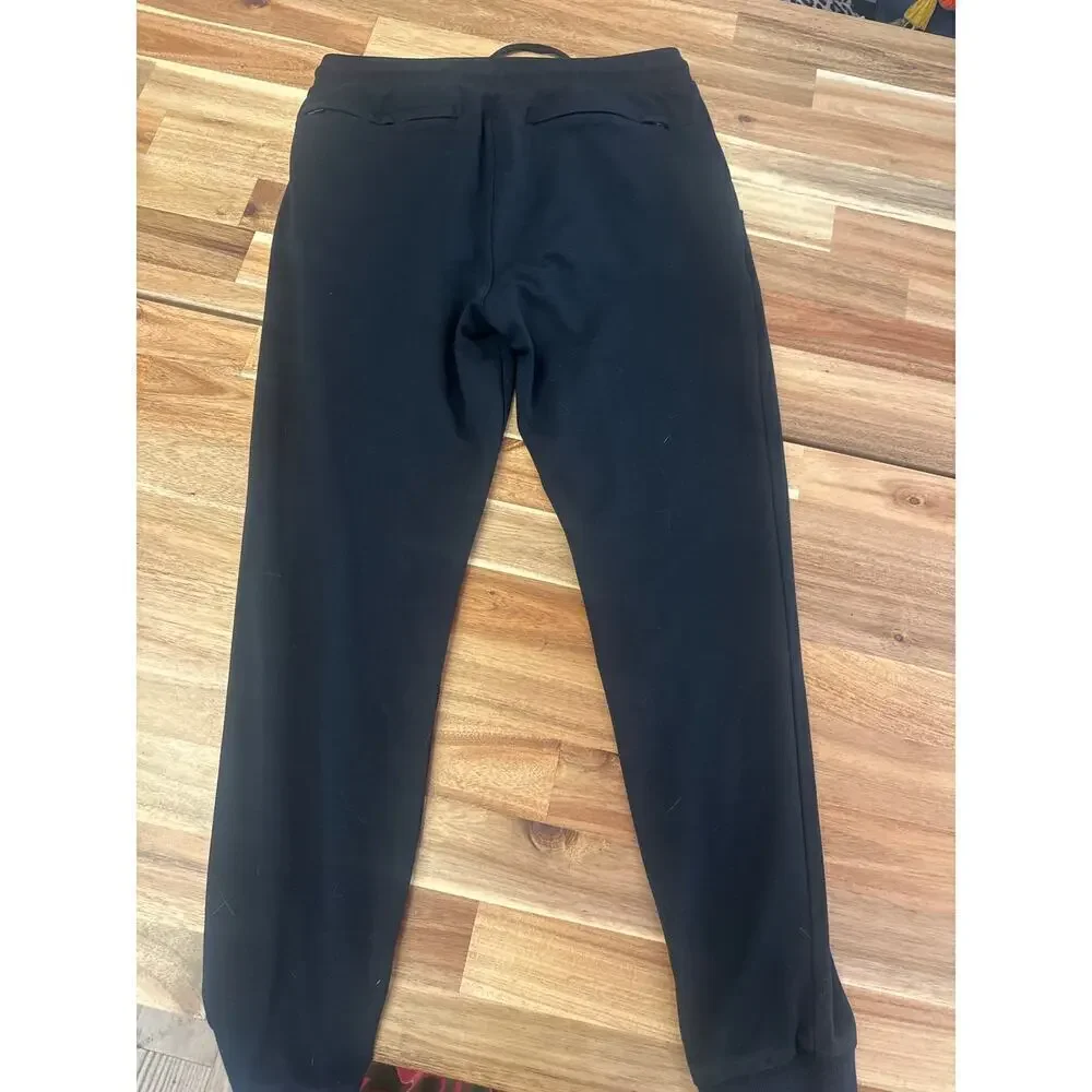 cuts xsmall black